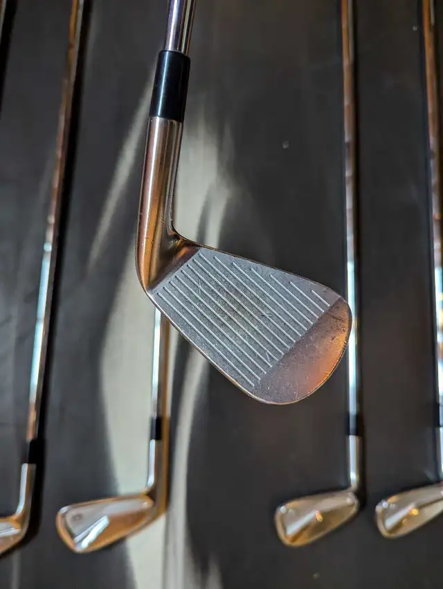 LH Taylormade P7MC Irons 4-PW Stiff in Golf in London - Image 8