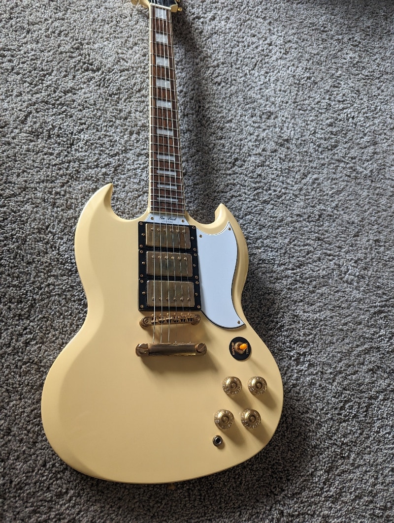 Epiphone by Gibson Les Paul Custom SG Guitars Calgary Kijiji