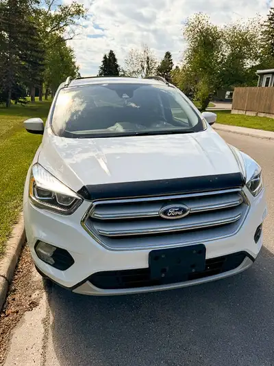 2019 Ford Escape, low kms, great condition inside & out