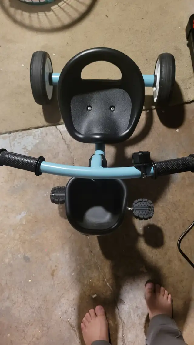 Tricycle for 2-4 years old children in Kids in Ottawa - Image 4