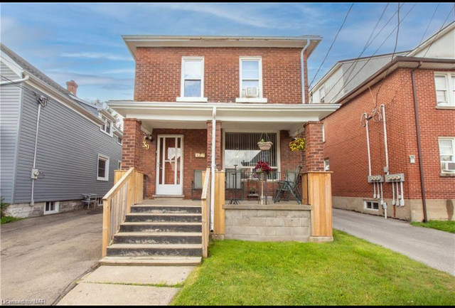 1 bedroom, 1 bath Downtown Welland for Rent  in Long Term Rentals in St. Catharines