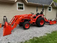 2022 KUBOTA L2501 TRACTOR WITH LOADER