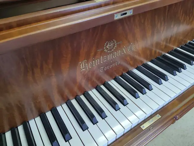 Heintzman Grand Piano  in Pianos & Keyboards in City of Toronto - Image 11
