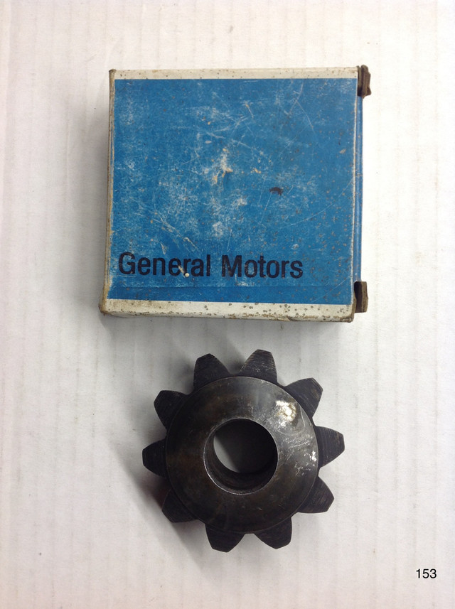 NOS GM differential side gear in Transmission & Drivetrain in Swift Current