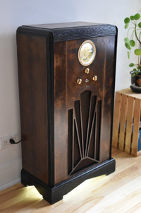Jukebox Radio Antique Cabinet ( Smart )