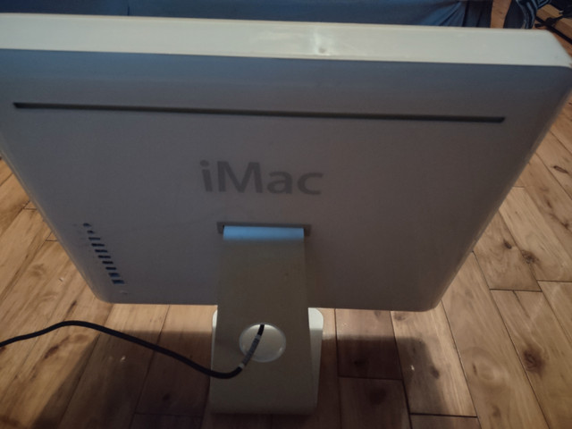 Apple iMac g5 dans Ordinateurs de bureau  à Laval/Rive Nord - Image 3