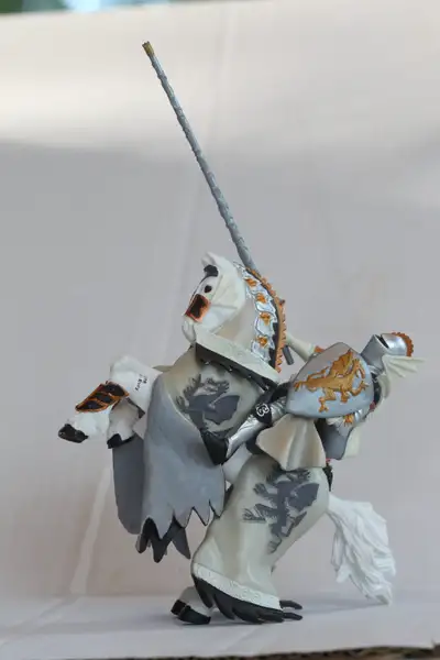 Chevalier et monture de la compagnie PAPO. En très bonne condition.. Dans un curio depuis plusieurs...