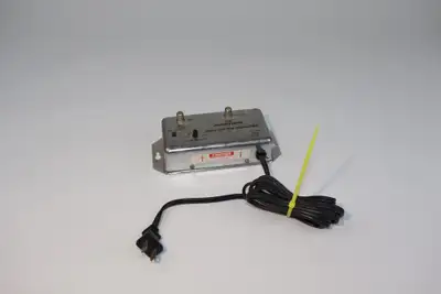 Radio Shack UHF VHF FM Amplifier, View more