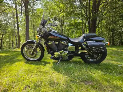 2002 Honda shadow spirit 750cc. Great starter bike. New air filter and oil change.