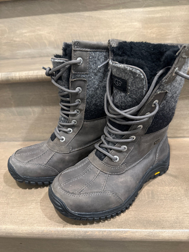 Ugg Adirondack Boots dans Femmes - Chaussures  à Laval/Rive Nord
