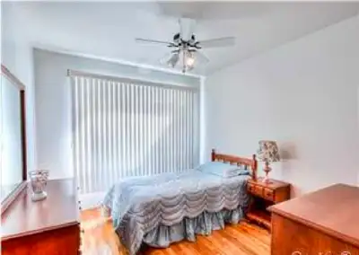Spacieuse CHAMBRE À LOUER – VILLE-ÉMARD Disponible à partir du 04 October 2026 750 $/mois ( Comprend...