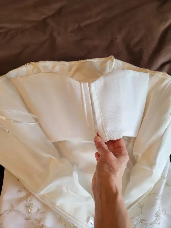 Wedding dress in Wedding in Fredericton - Image 8