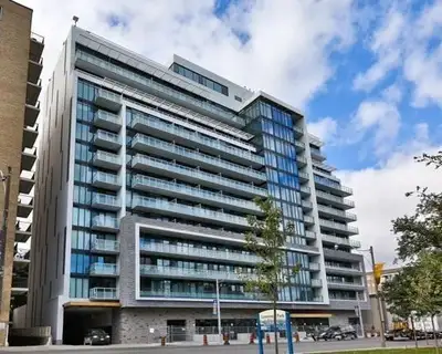 1017- 3018 Yonge Street (1 BDRM + 1 DEN)