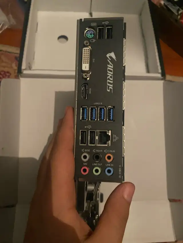 B450 Aorus Elite motherboard in Desktop Computers in Windsor Region - Image 4
