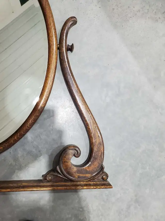 Vintage antique beveled mirror in Arts & Collectibles in Calgary - Image 3