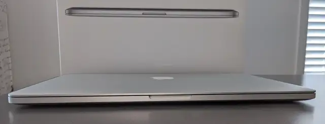 Apple MacBook Pro (Retina, 15-inch, Mid 2015) in Laptops in Longueuil / South Shore - Image 7