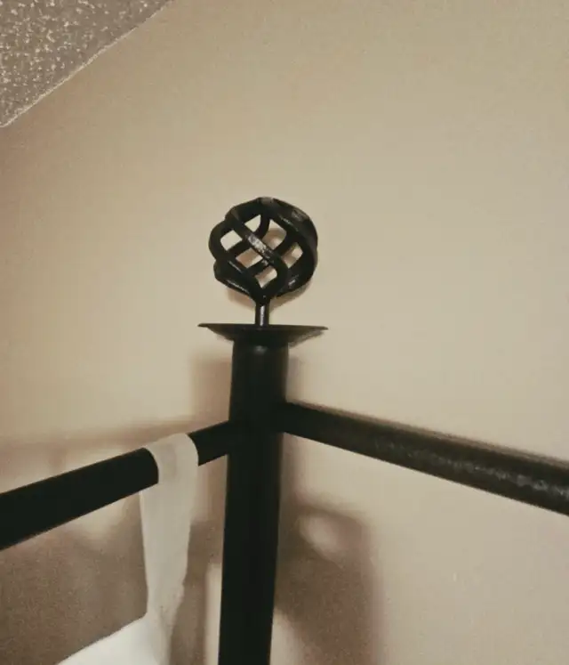 Black Iron Canopy Bed Frame570611577064663041
