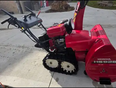 Honda HS928TA snowblower, View more