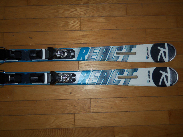 Ski alpin rossignol react carbon 162 cm SKI NEUF dans Ski  à Sherbrooke - Image 2