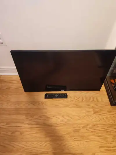 32" RCA TV, View more