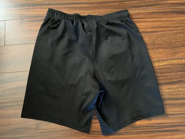 Athletic Works men’s medium athletic shorts, black, grey stripe in Men's in Oshawa / Durham Region - Image 11