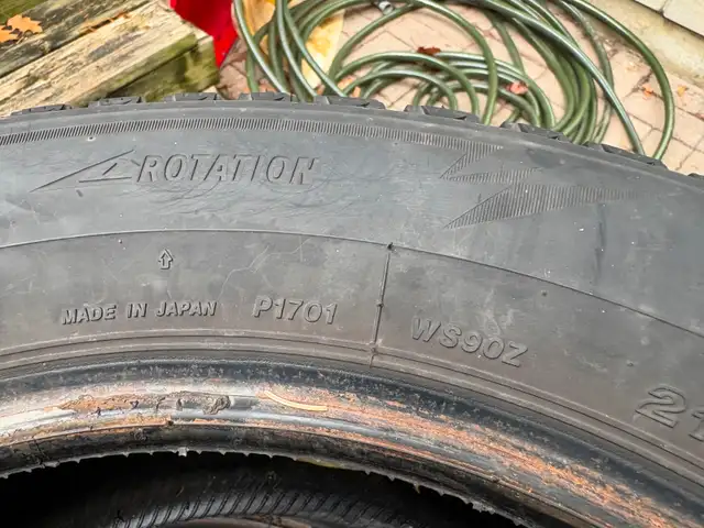 Four Bridgestone Blizzak winter tires in Tires & Rims in Oshawa / Durham Region - Image 4
