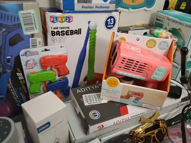 vente de garage sur rendez-vous. (intérieur) toute est neufs.  in Garage Sales in Gatineau - Image 4