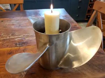 13-3/4X17 M2 Stainless Steel Prop. Came off a 150HP Yamaha outboard. Should fit 150 to 225HP. Never...