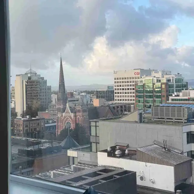 2bed 1bath pets ok parking incl