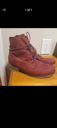 Women's Unlined Boots size 7