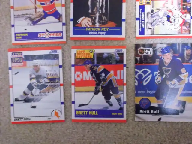 9 Wayne Gretzky, Roy, Hull Hockey cards in Arts & Collectibles in Markham / York Region - Image 5