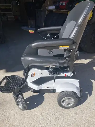 Pathmaster Dart P3321B Electric Scooter/Wheelchair, View more