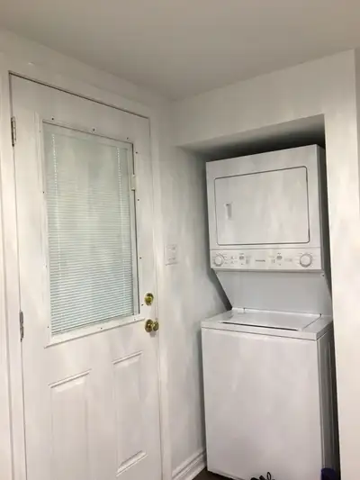 Single Room For Rent In shared setting- Brampton-950.00