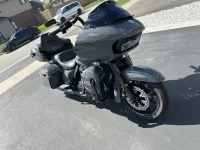 2022 Road Glide Limited Gun Ship Gray, CVO clone, one owner, ARC Competition audio ($5000), CVO rear...