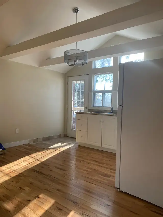 one bed room studio apt.