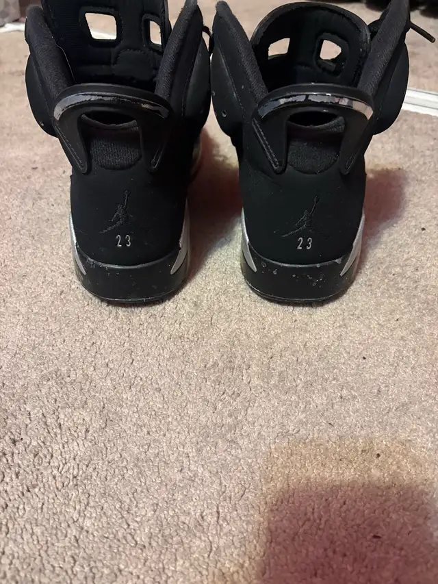Chrome Jordan 6s in Men's Shoes in Oshawa / Durham Region - Image 4