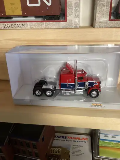 Ho Scale Brekina 1973 Peterbuilt, View more