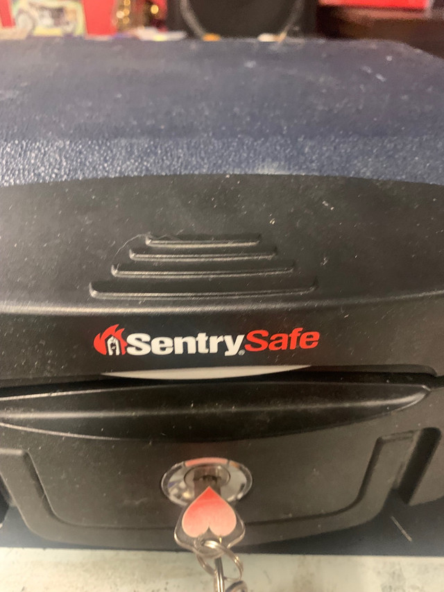 SentrySafe with Key in Other in City of Halifax - Image 2