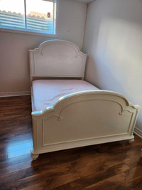 Leon's Double Bed $ Dresser