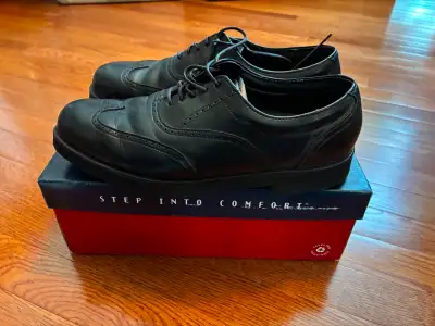 Men's Black Leather Dress Shoes, Size 10, Extra Wide, View more