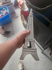 Eiffel tower resin silver