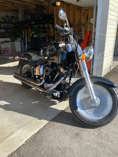 1995 fatboy FLSTF very low mileage 12,000km Second owner, very well maintained. Lots of aftermarket...