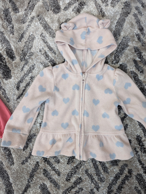 Toddler Sweater Bundle in Clothing - 18-24 Months in Winnipeg - Image 3