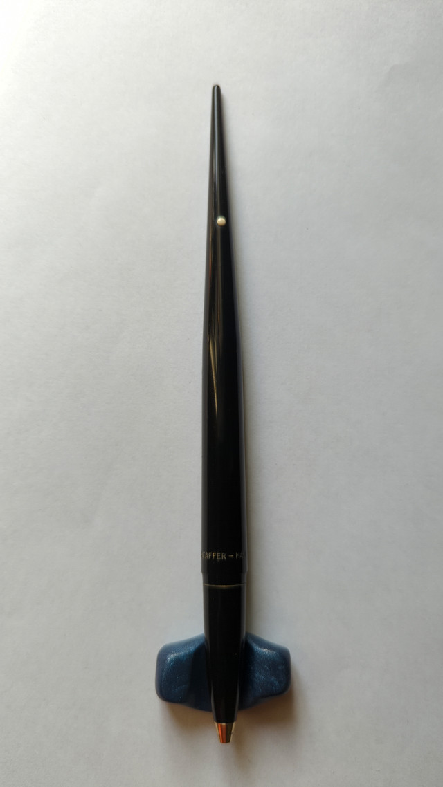 Sheaffer White Dot Desk pen (ballpoint) in Hobbies & Crafts in City of Toronto