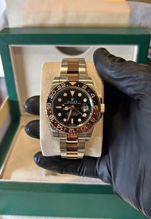 Rolex watch/ Montre Rolex luxueuse in Jewellery & Watches in City of Montréal - Image 2