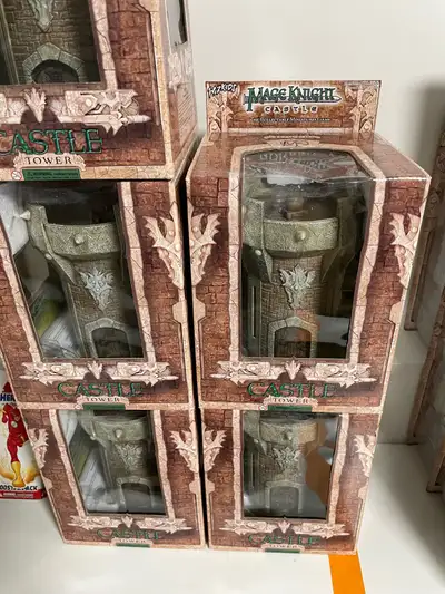 Selling brand new castle pieces And tower pieces I’m asking $50 each But if you buy more then 1 I’ll...