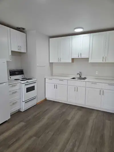 Read entire listing. Highly desirable adults only secure, safe, quiet Embassy Manor. 3 minute walk t...