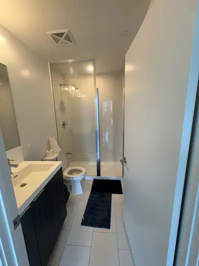 2 Bed | 2 Bath Condo – $2,900 – Downtown Toronto | 225 Sumach