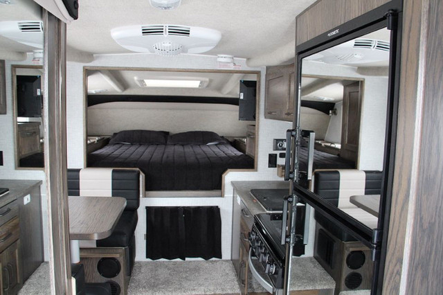 2023 Northern Lite 10.2EX CD LE  Camper in Travel Trailers & Campers in Sunshine Coast - Image 4