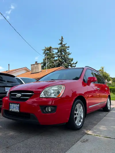 Selling my 2009 Kia Rondo 2.4L with 172,000 km. I've been driving this car for almost 2 years and ho...